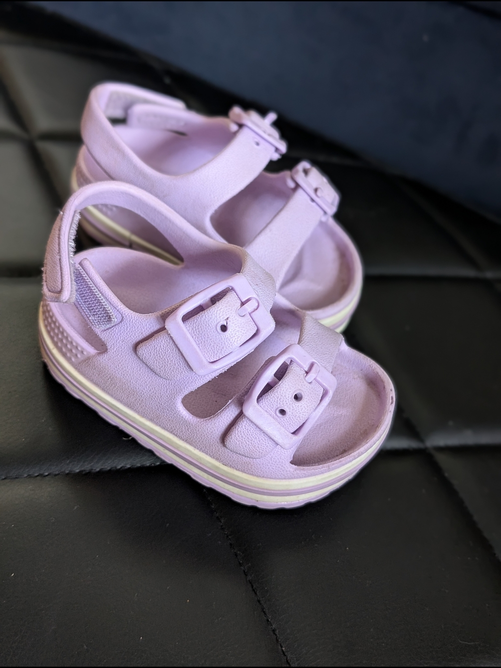 Toddlers' Size 4 Lilac Buckle Sandals - Comfortable Casual Sandals